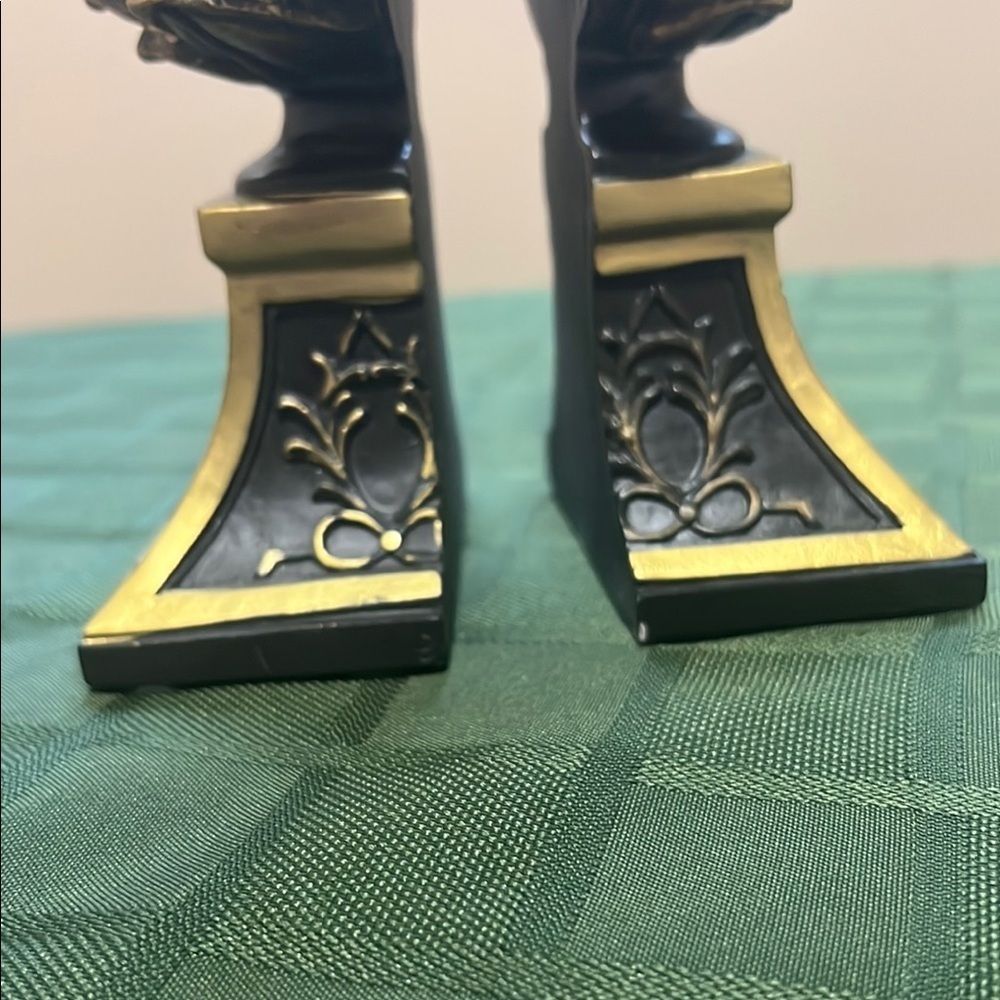 Gold and Black Artichoke Bookends - Picture 2 of 7